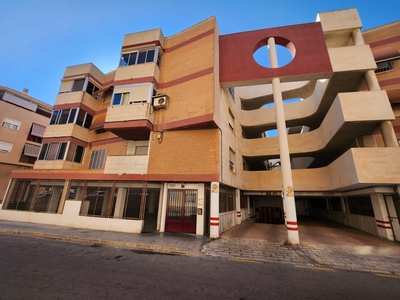 Venta de piso con terraza en San Gabriel (Alicante), La Florida