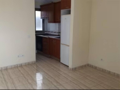 Venta Piso Arona. Piso de dos habitaciones en Calle Pizarro. Segunda planta