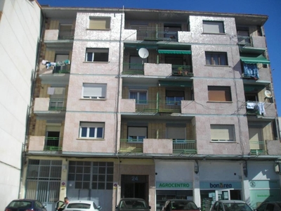 Venta Piso Calatayud. Piso de tres habitaciones en Carretera Madrid. Buen estado primera planta con terraza