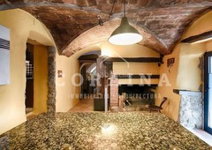 Chalet masia en venta en llorà, con 440 m2, 6 habitaciones y 3 baños. en Sant Martí de Llémena