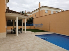 Alquiler de casa con piscina en Montequinto (Dos Hermanas), Olivar de Quintos
