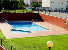 Alquiler de piso con piscina en Portonovo