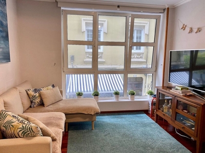 Alquiler de piso en calle Orzan de 2 habitaciones con muebles y calefacción