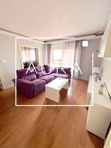 Alquiler de piso en Centro - Huelva de 3 habitaciones con terraza y muebles