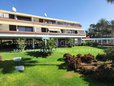 Alquiler de piso en Costa Blanca - Las Galletas de 1 habitación con terraza y piscina
