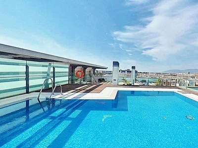 Alquiler de piso en Huerta de la Reina - Trassierra de 3 habitaciones con terraza y piscina