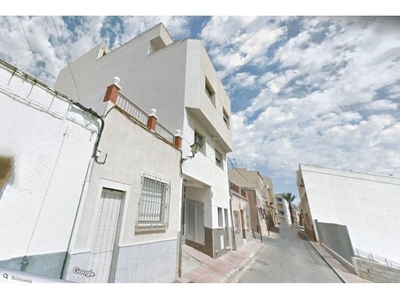 Bajo de 3 dormitorios con acceso independiente en Garrucha, Almería