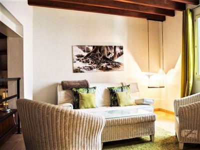 Dúplex en alquiler en La Llotja - Sant Jaume de 1 habitación con muebles y aire acondicionado