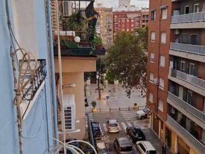 Piso de tres habitaciones Carrer de Churat i Saurí, Patraix, València