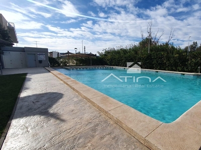 Venta de piso con piscina y terraza en Guardamar de la Safor, PLAYA DE GUARDAMAR