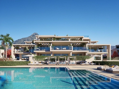 Venta de piso en Lomas de Marbella Club - Puente Romano de 3 habitaciones con terraza y piscina