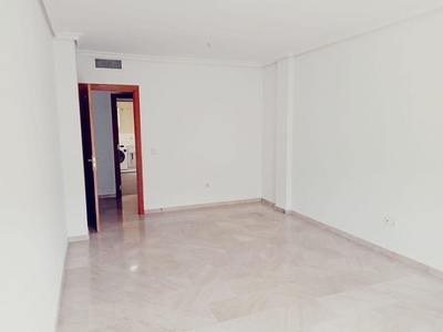 Venta de piso en Tablero Bajo - Arruzafilla de 3 habitaciones con terraza y piscina