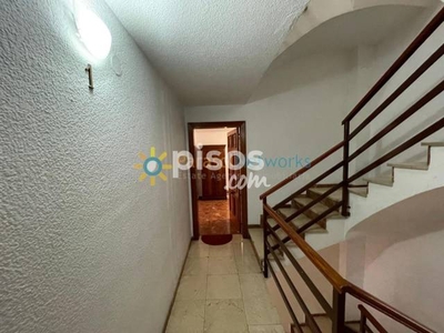 Apartamento en alquiler en Oliva