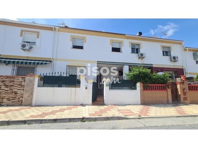 Chalet adosado en venta en Calle de Luis Rosales