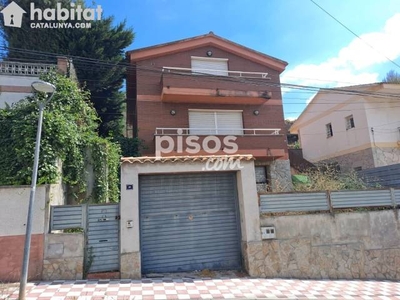 Chalet en venta en Abrera