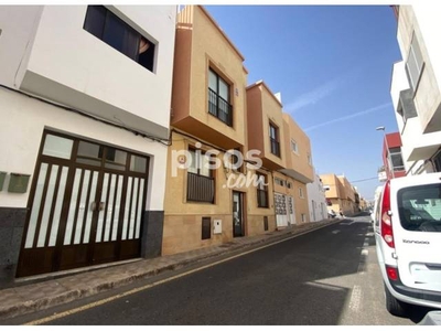 Piso en venta en Calle Sancho Panza, cerca de Calle Cervantes