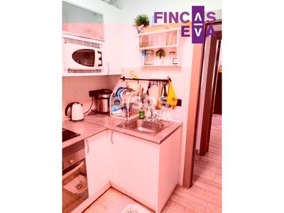 Piso en venta en Carrer de Travau