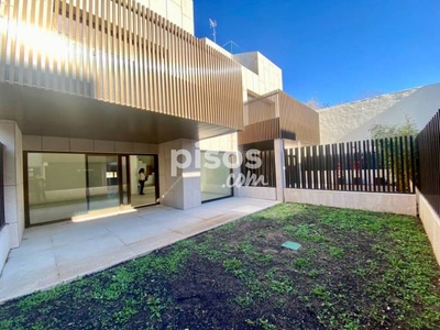 Casa adosada en venta en Zona Sur en Plaza Vega-San Pedro de Cardeña por 760.000 €