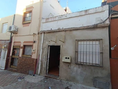 Casa de pueblo en venta en Calle Palafox, 11203, Algeciras (Cádiz)