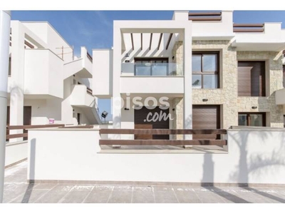 Casa en venta en Residencial de Obra Nueva de Bungalows en los Balcones, Torrevieja