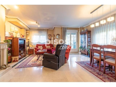 Casa pareada en venta en Calle de Junio, cerca de Calle de Diciembre