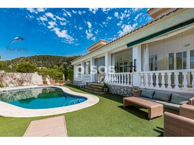 Chalet en alquiler en Calle Riu en Altea La Vella por 4.500 €/mes