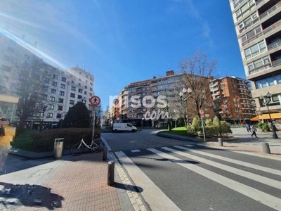 Piso en alquiler en Calle Alameda Gregorio de La Revilla en Indautxu por 1.100 €/mes