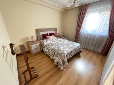 Piso en alquiler en Calle de Nieto Bonal en Carmelitas por 750 €/mes