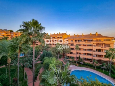 Piso en venta en Arroyo de Nagueles en Lomas de Marbella Club-Puente Romano por 456.000 €