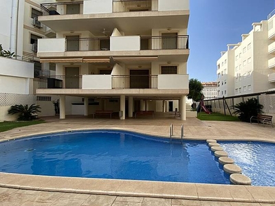 Two bedroom flat, capacity 5, two bathrooms, in the centre of Denia and walking distance to the beac.