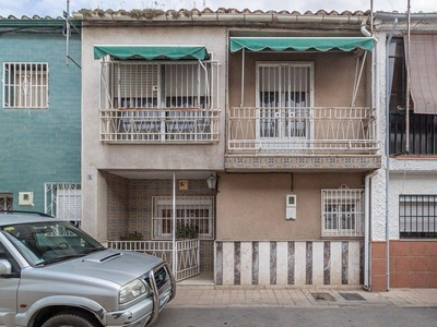 Venta Casa unifamiliar Granada. 108 m²