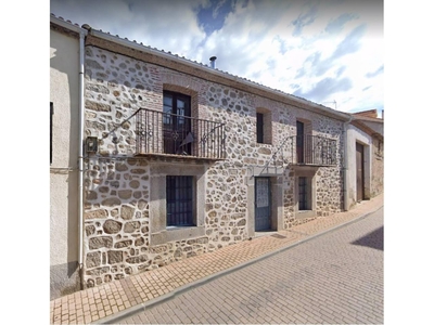 Venta Casa unifamiliar en Calle REAL Zarzuela del Monte. A reformar 200 m²