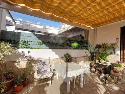 Venta Casa unifamiliar Vélez-Málaga. Con balcón 136 m²