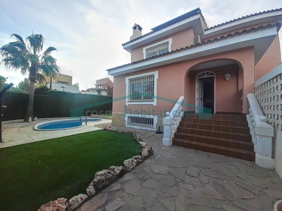Alquiler de casa con piscina y terraza en La Canyada-La Cañada (Paterna), LA CAÑADA