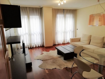 Alquiler de piso en Canalejas - Gran Vía de 2 habitaciones con terraza y muebles