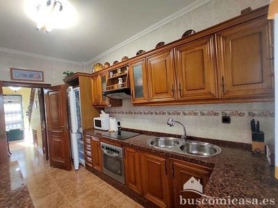 Casa adosada en venta en Linares