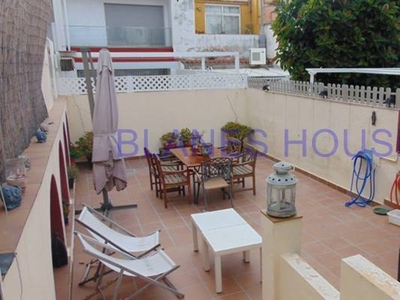 CASA UNIFAMILIAR EN VENTA