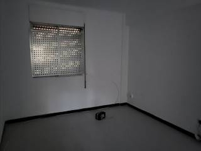 Piso de dos habitaciones Pz Germans Serra, El Besòs-El Maresme, Barcelona