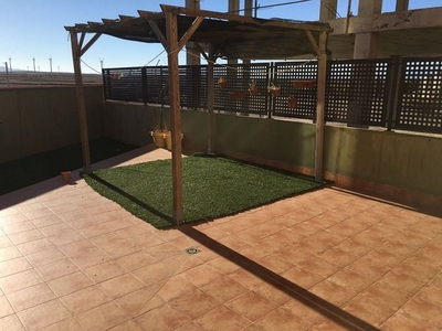 Piso en venta en Muela (La) de 3 habitaciones con terraza y garaje