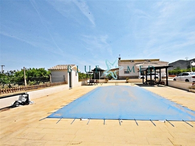 Venta de casa con piscina y terraza en Purias (Lorca), Purias