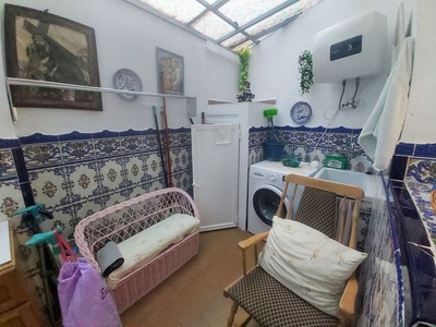 Venta de piso en San Felipe - El Almendral - La Merced de 3 habitaciones con aire acondicionado y calefacción