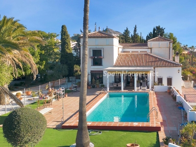 Villa en venta en Cerrado de Calderón, Málaga