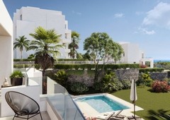 Chalet con 4 habitaciones con parking y aire acondicionado en Marbella