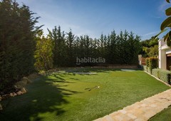 Chalet con 6 habitaciones con parking y piscina en Marbella