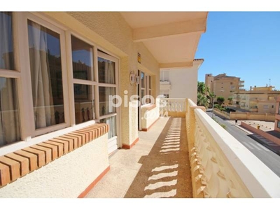 Apartamento en venta en Calle de los Nidos en La Carihuela por 217.000 €