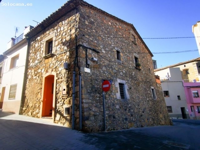 Casa de Pueblo en Venta en Girona, Girona