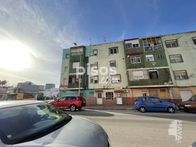 Piso en venta en La Línea de La Concepción en Mondejar-Junquillos-Palomeras por 42.100 €