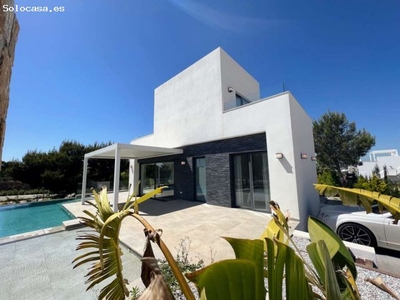 Villa with license for rent with an area of 130 m2 with 3 bedrooms, 3 bathrooms, kitchen, living roo