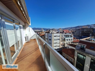 Alquiler de Apartamento 1 dormitorios, 1 baños, 1 garajes, Buen estado, en Vigo, Pontevedra