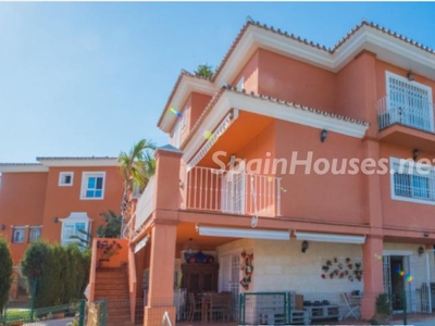 Chalet independiente en venta en Mijas